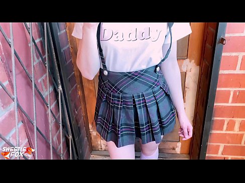 ❤️ Studentessa succhia il suo cazzo profondamente e scopa invece delle lezioni ❌ Video di sessoal it.shufflesex.ru ️❤