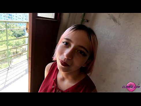 ❤️ Studentessa sensuale succhia uno sconosciuto nell'Outback - Sborra sulla sua faccia ❌ Video di sessoal it.shufflesex.ru ️❤
